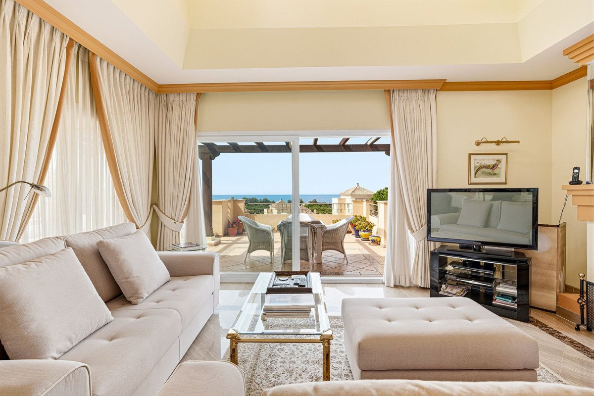 4 Bed Penthouse Duplex in Elviria in Elviria, Penthouse Duplex