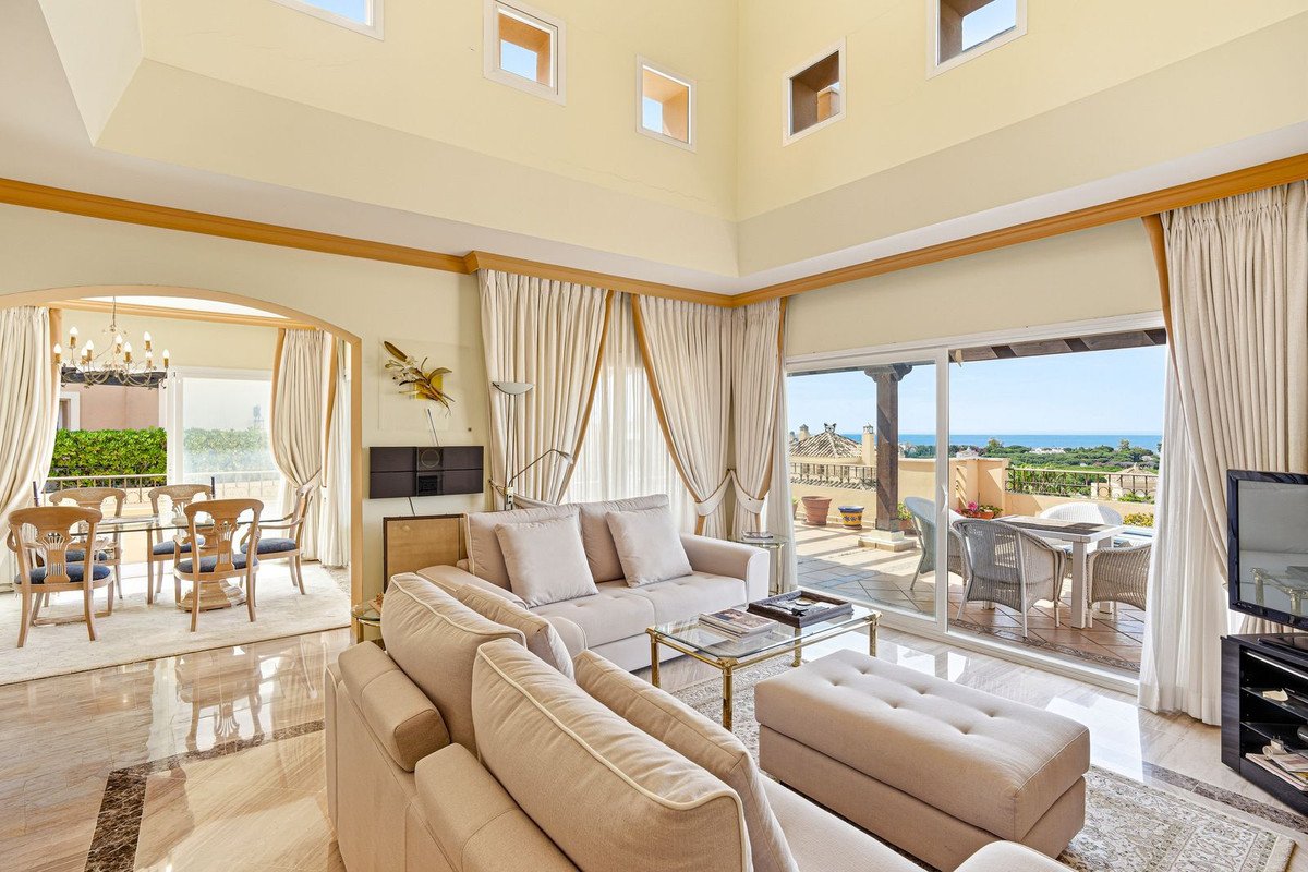4 Bed بنتهاوس Duplex in Elviria في Elviria, بنتهاوس دوبلكس
