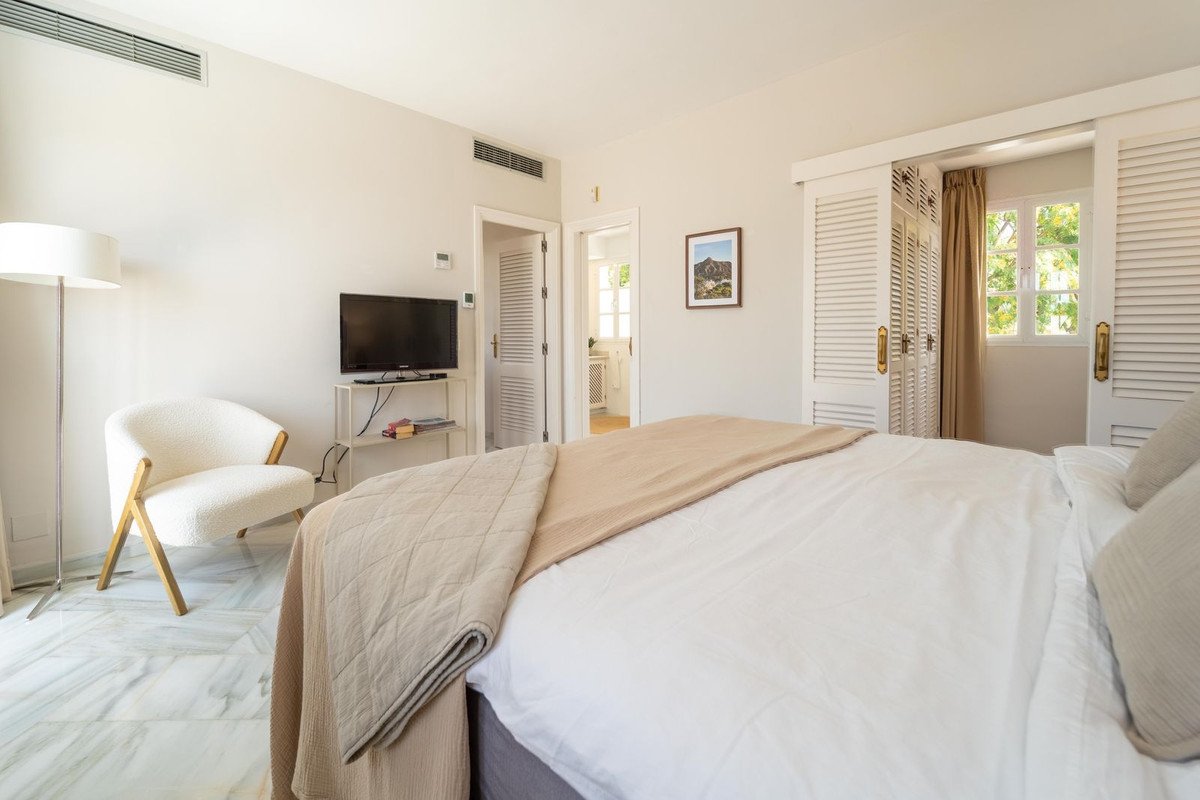 4 Bed Detached Villa in Elviria in Elviria, Detached Villa