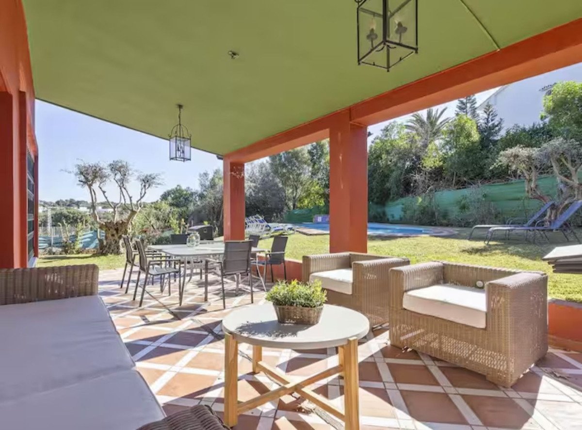 6 Bed Detached Villa in Elviria in Elviria, Detached Villa