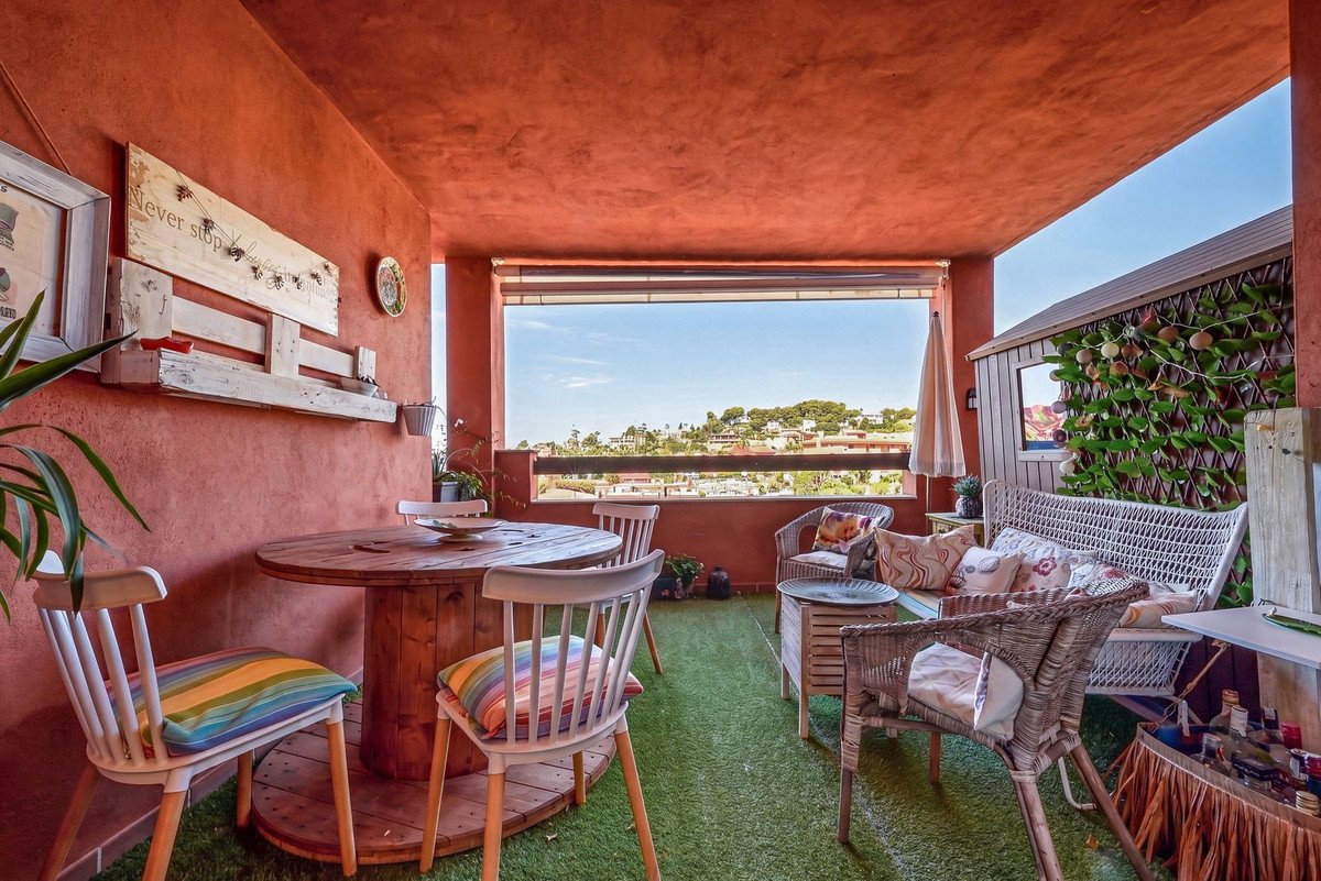 2 Bed شقة في الطابق الأوسط in Reserva de Marbella في Reserva de Marbella, شقة
