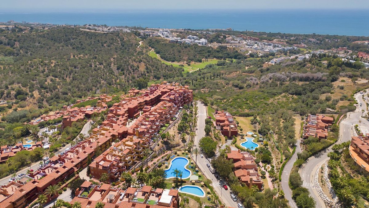 2 Bed بنتهاوس Duplex in Reserva de Marbella في Reserva de Marbella, 