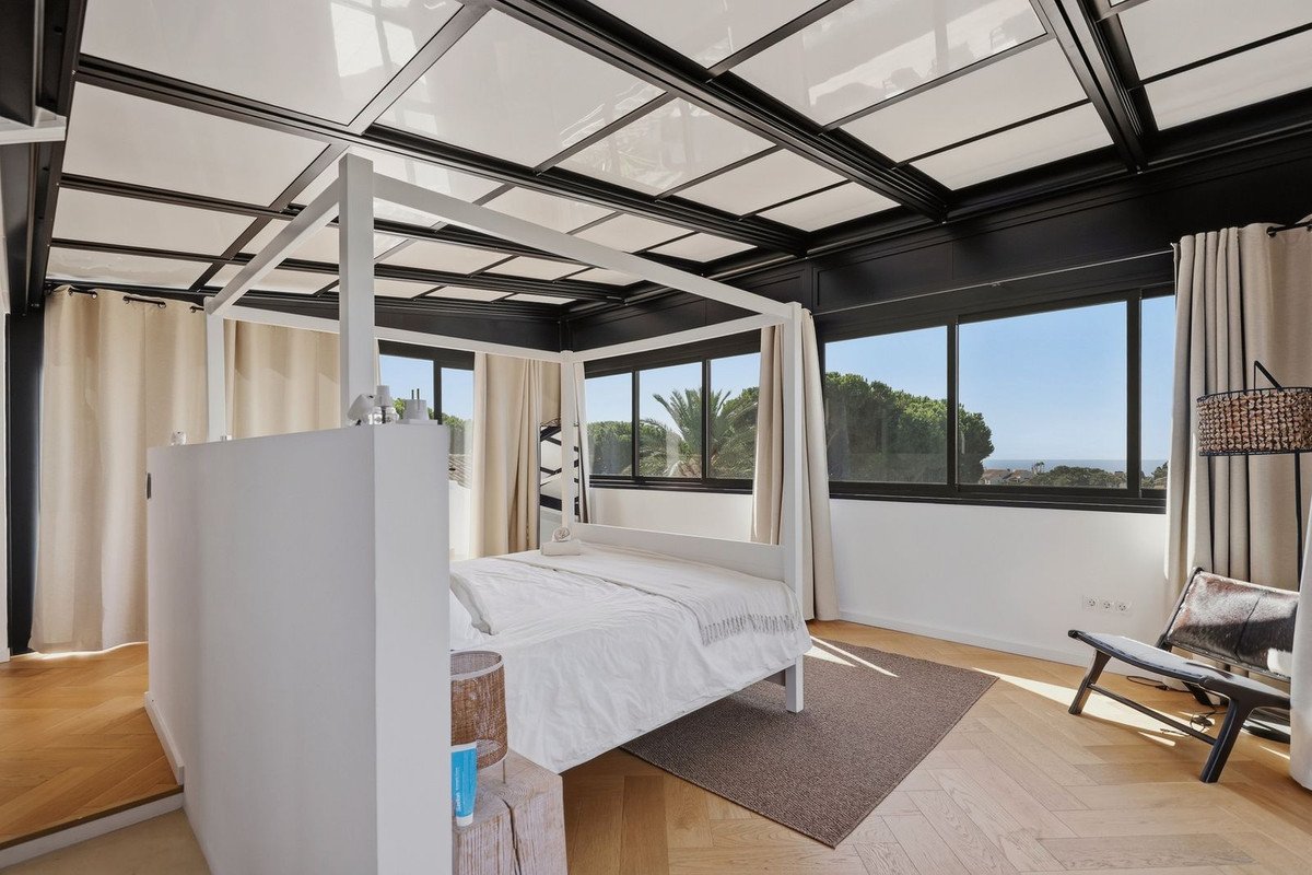 5 Bed Atskira vila in Hacienda Las Chapas