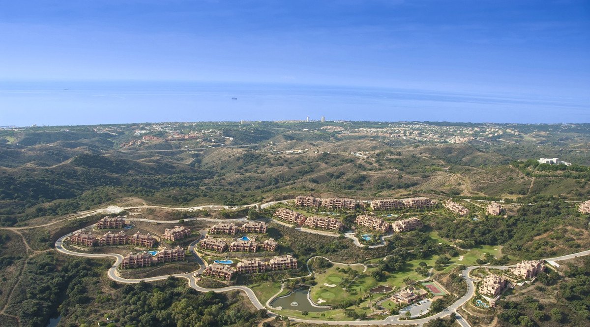 2 Bed شقة في الطابق الأرضي in La Mairena في La Mairena, شقة