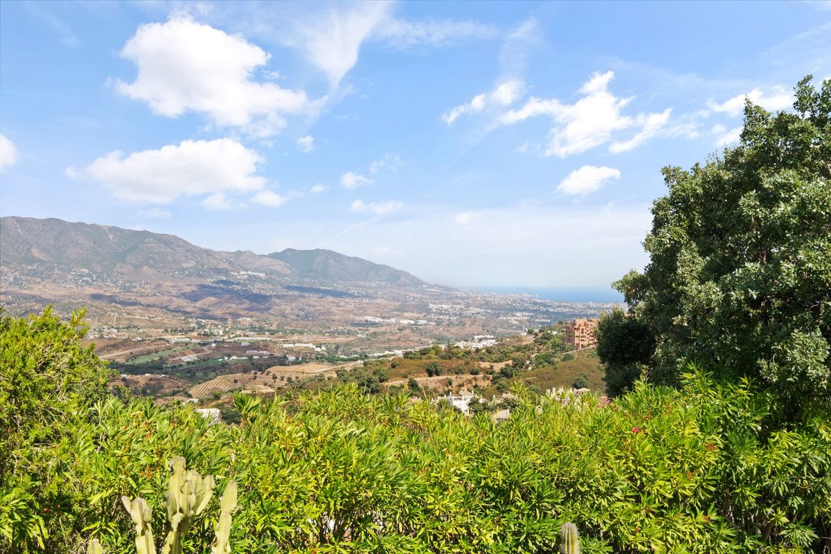 2 Bed Ground Floor Apartment in La Mairena in La Mairena, Apartment