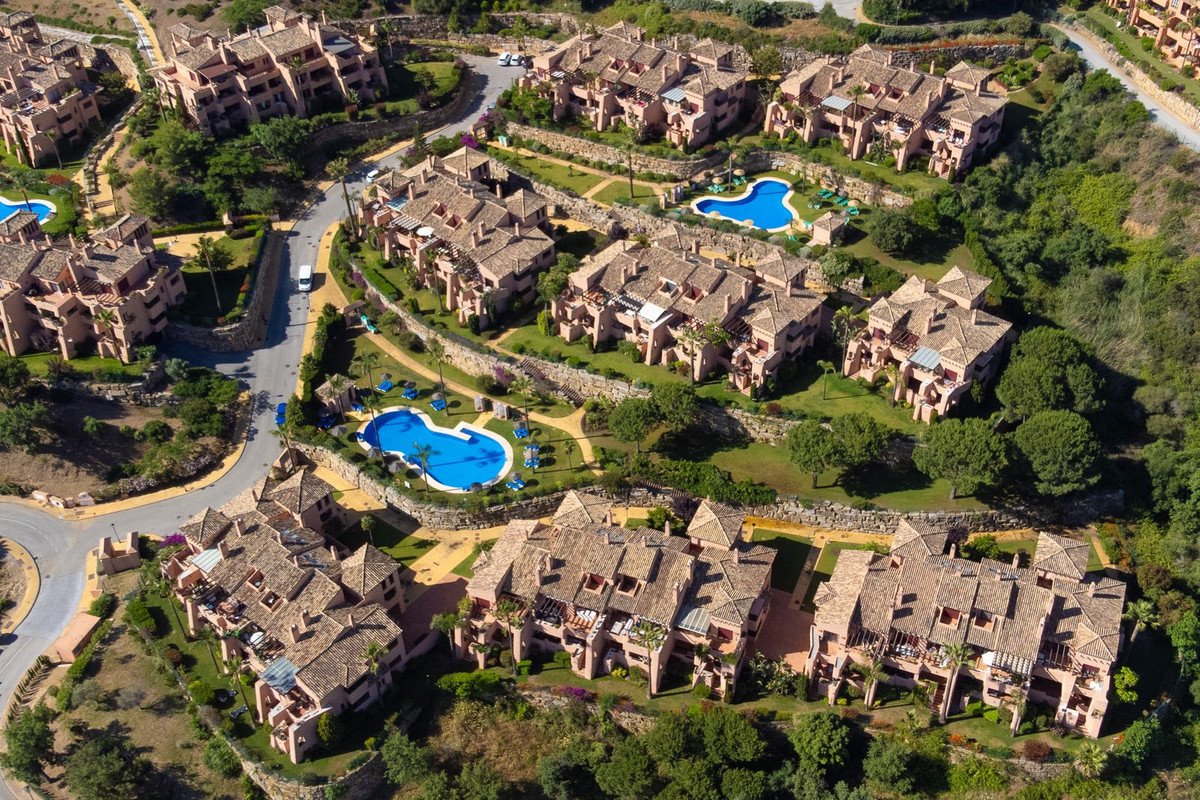 2 Bed Ground Floor Apartment in La Mairena in La Mairena, Apartment
