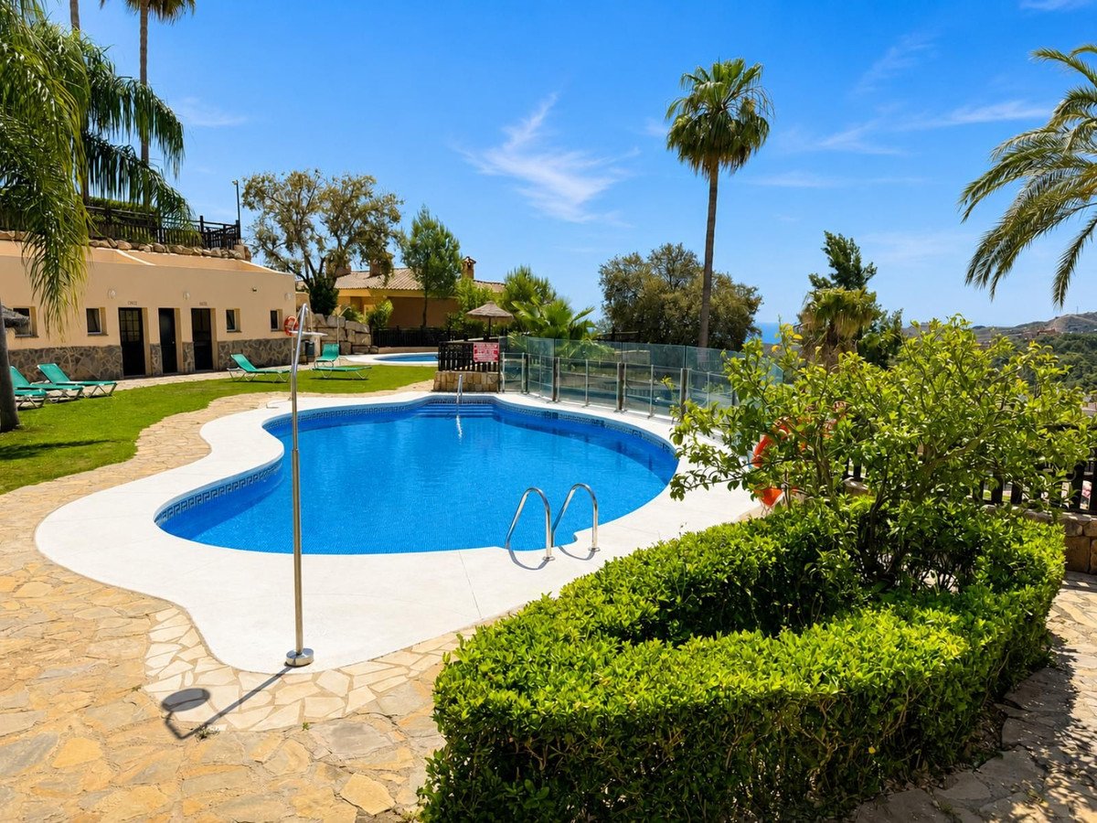 2 Bed Top Floor Apartment in La Mairena in La Mairena — Apartment