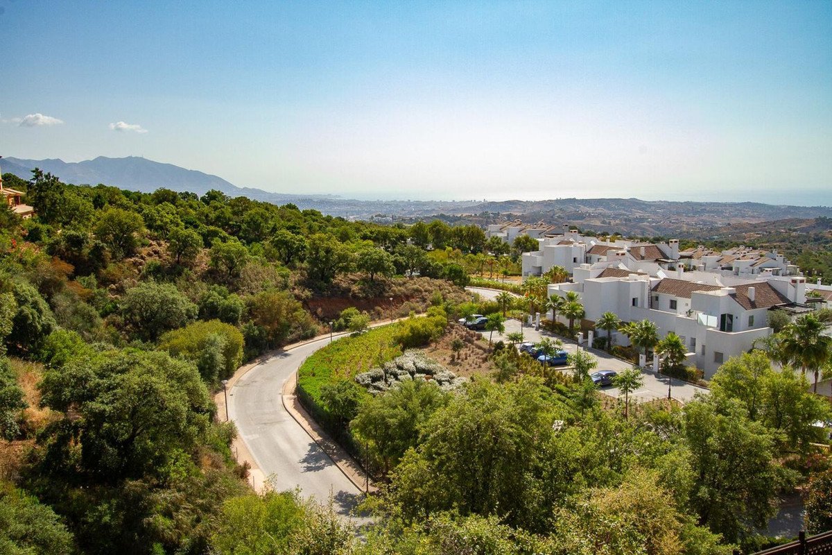 3 Bed Penthouse in La Mairena in La Mairena, 