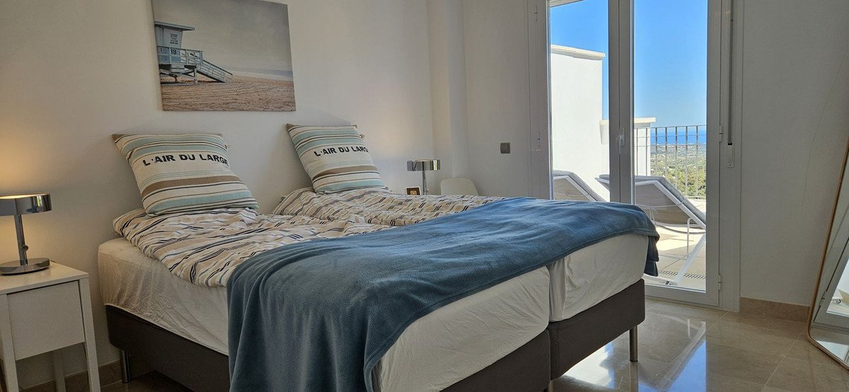 3 Bed Penthouse in La Mairena in La Mairena, 