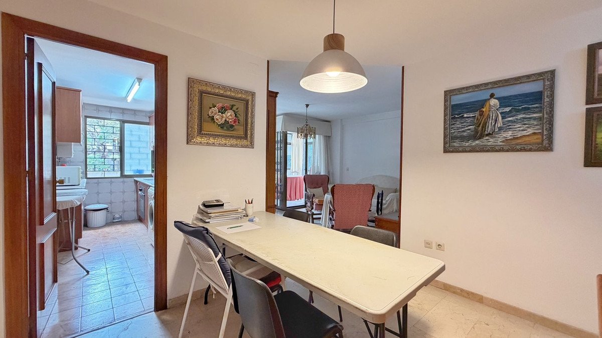 2 Bed Tussenverdieping Appartement in Marbella in Marbella, 