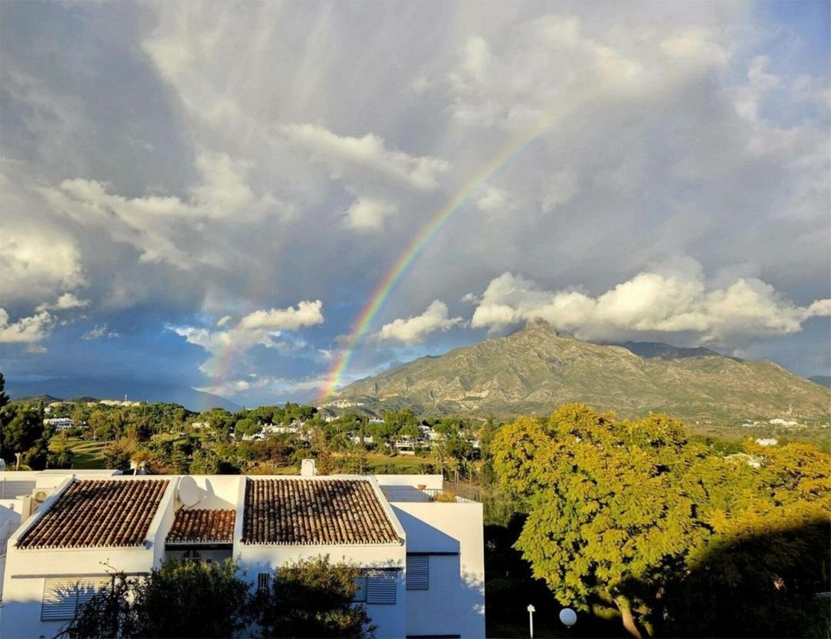 2 Bed Top Floor Apartment in Marbella in Nueva Andalucía, Apartment