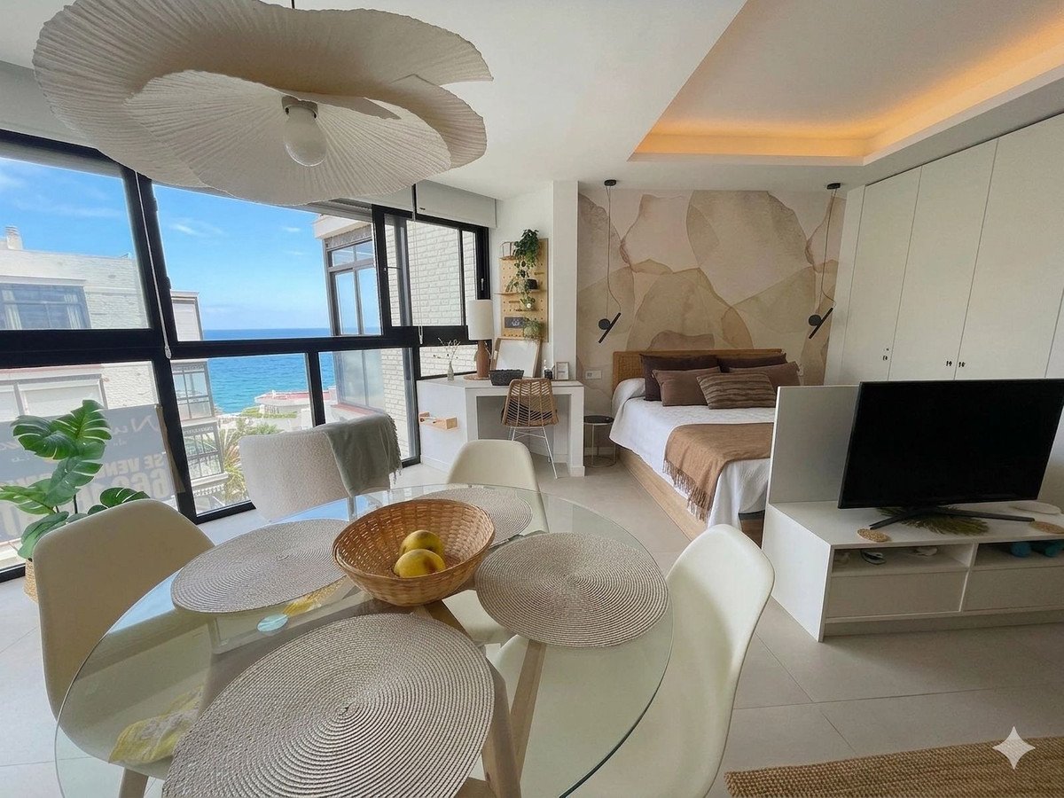 Bovenste Verdieping Studio in Marbella in Marbella, Top Floor Studio