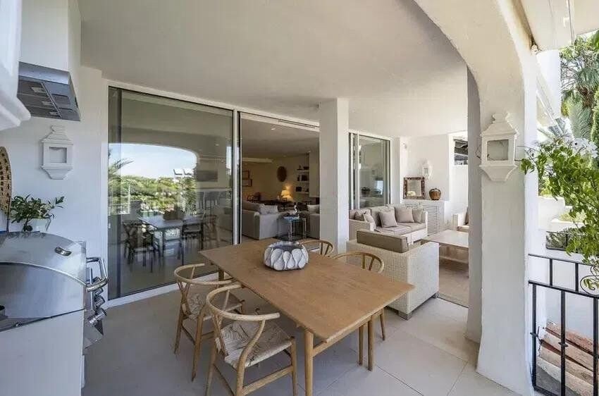 3 Bed بنتهاوس in Marbella في Marbella, 