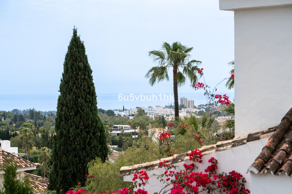 5 Bed टाउनहाउस in Marbella में Marbella, 