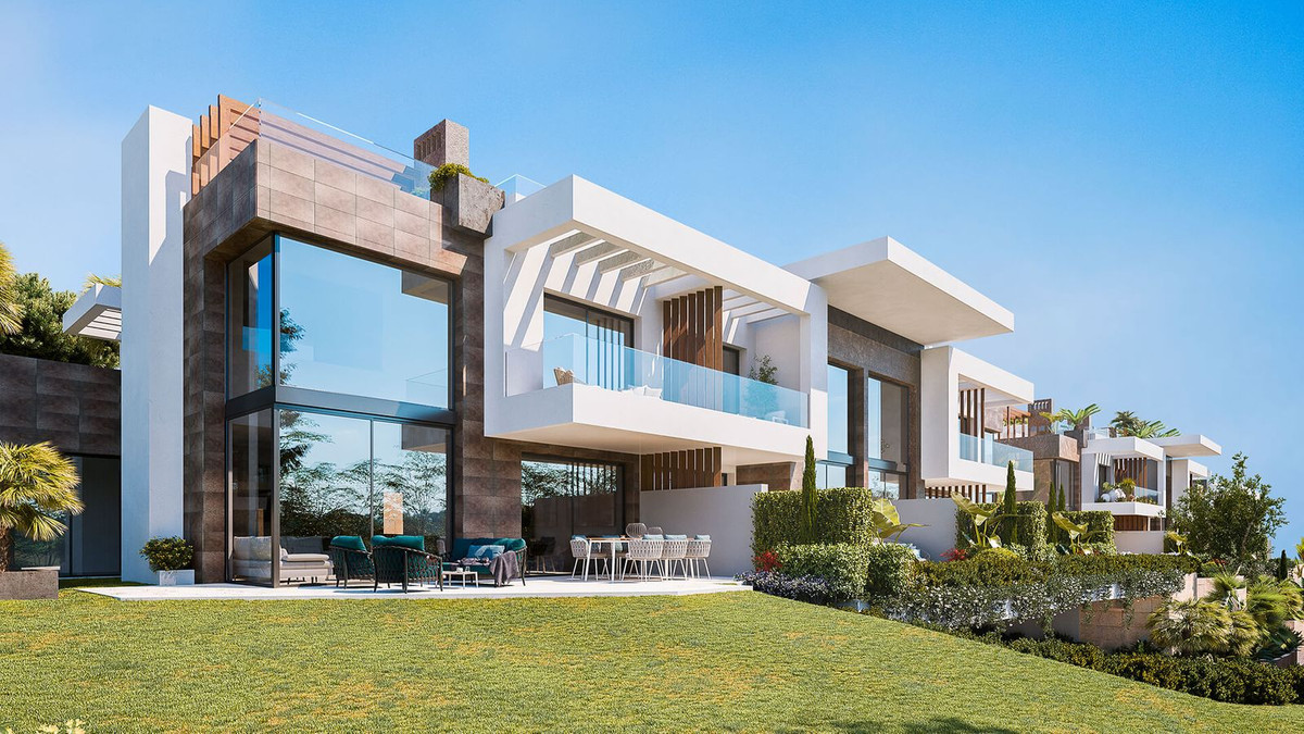 Moderne villa met tuin in Rio Real, Marbella