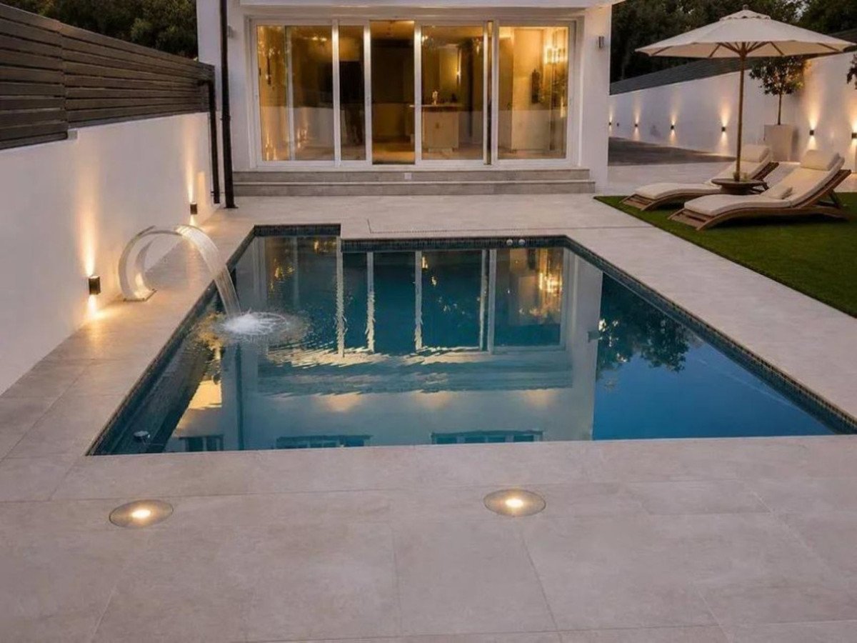 4 Bed فيلا مستقلة in Marbella في Marbella, فيلا مستقلة