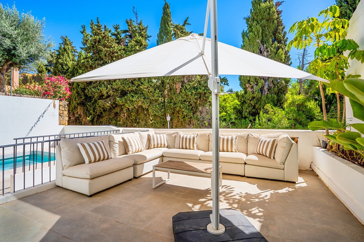 4 Bed Halfvrijstaand Huis in Marbella in Marbella, Semi-vrijstaande woning
