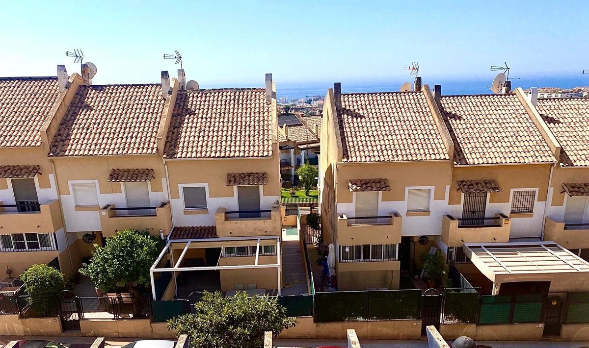 4 Bed منزل شبه منفصل in Marbella في Marbella, 
