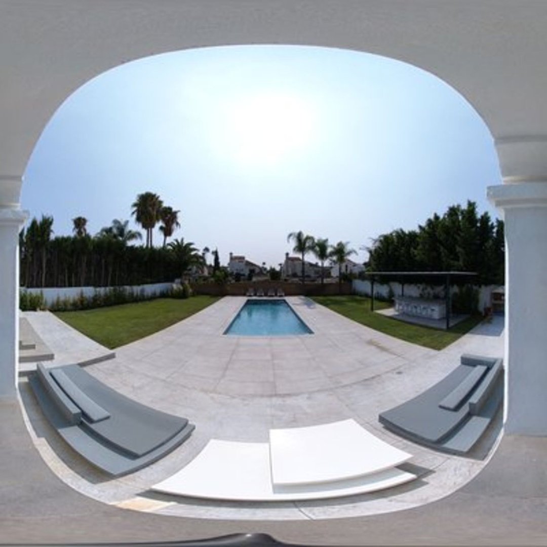 6 Bed فيلا مستقلة in Marbella في Marbella, فيلا منفصلة
