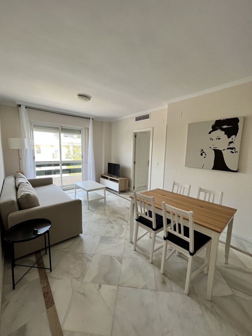 1 Bed Middle Floor Apartment in Nueva Andalucía in Nueva Andalucía, Apartment