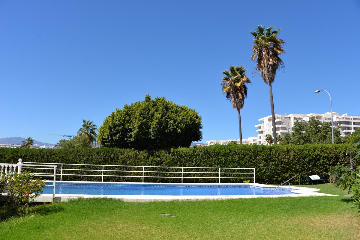 2 Bed Middle Floor Apartment in Nueva Andalucía in Nueva Andalucía, Apartment