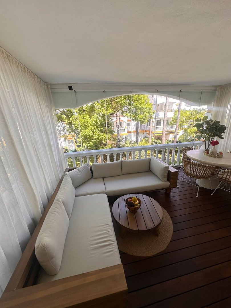 2 Bed Middle Floor Apartment in Nueva Andalucía in Nueva Andalucía, Apartment