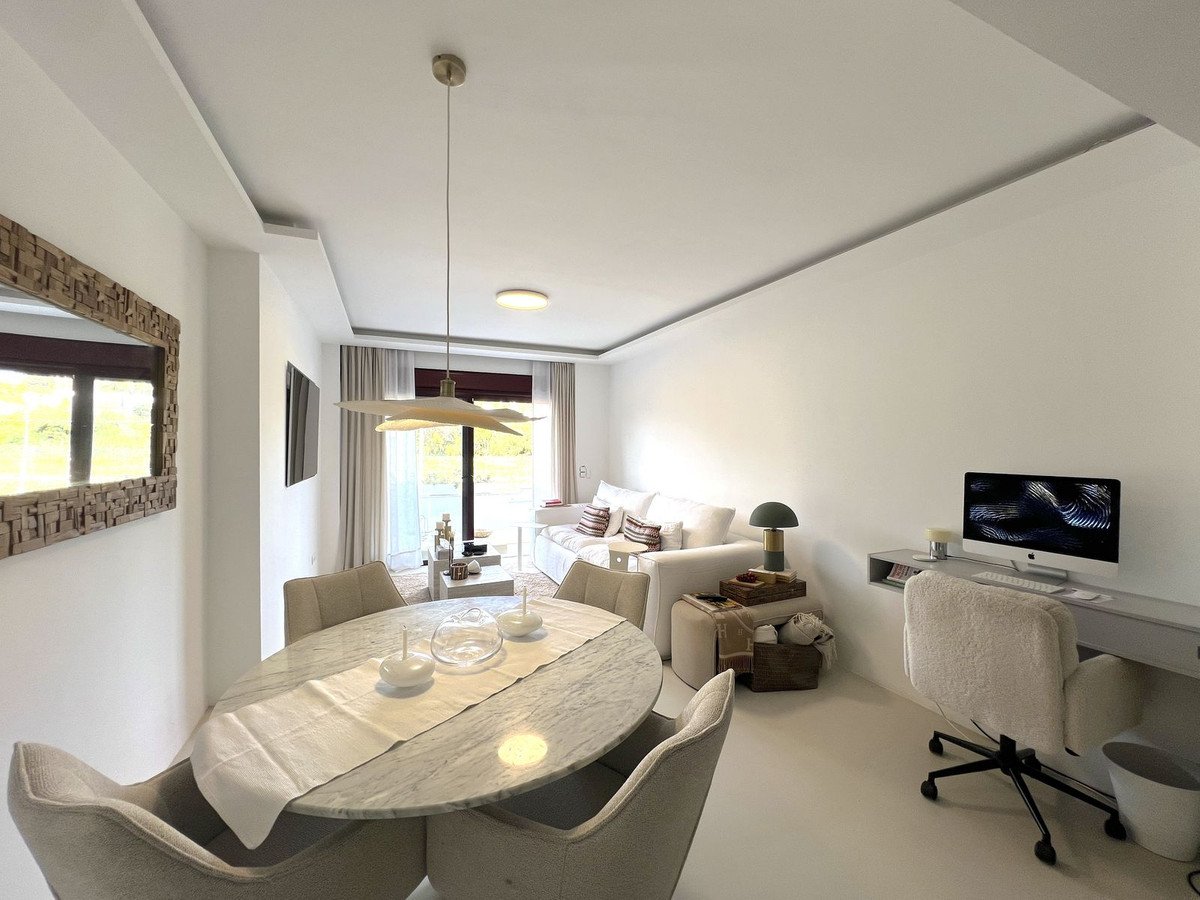 23 photo