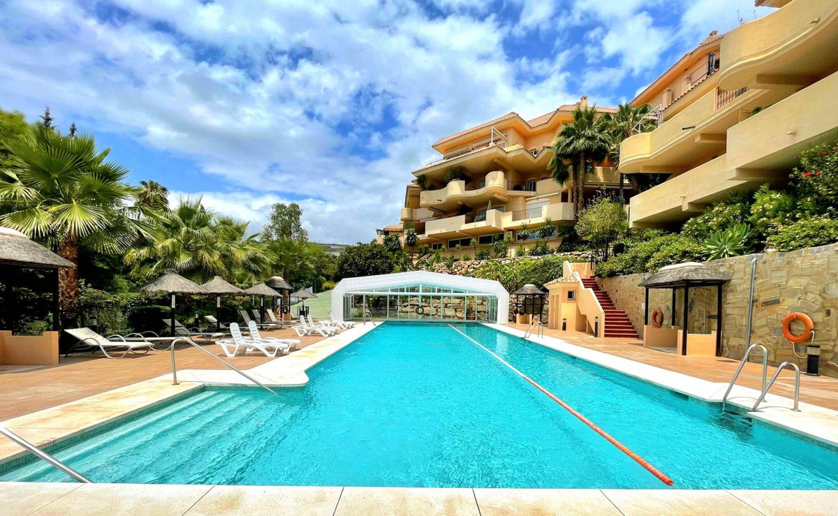 3 Bed Middle Floor Apartment in Nueva Andalucía in Nueva Andalucía, Apartment