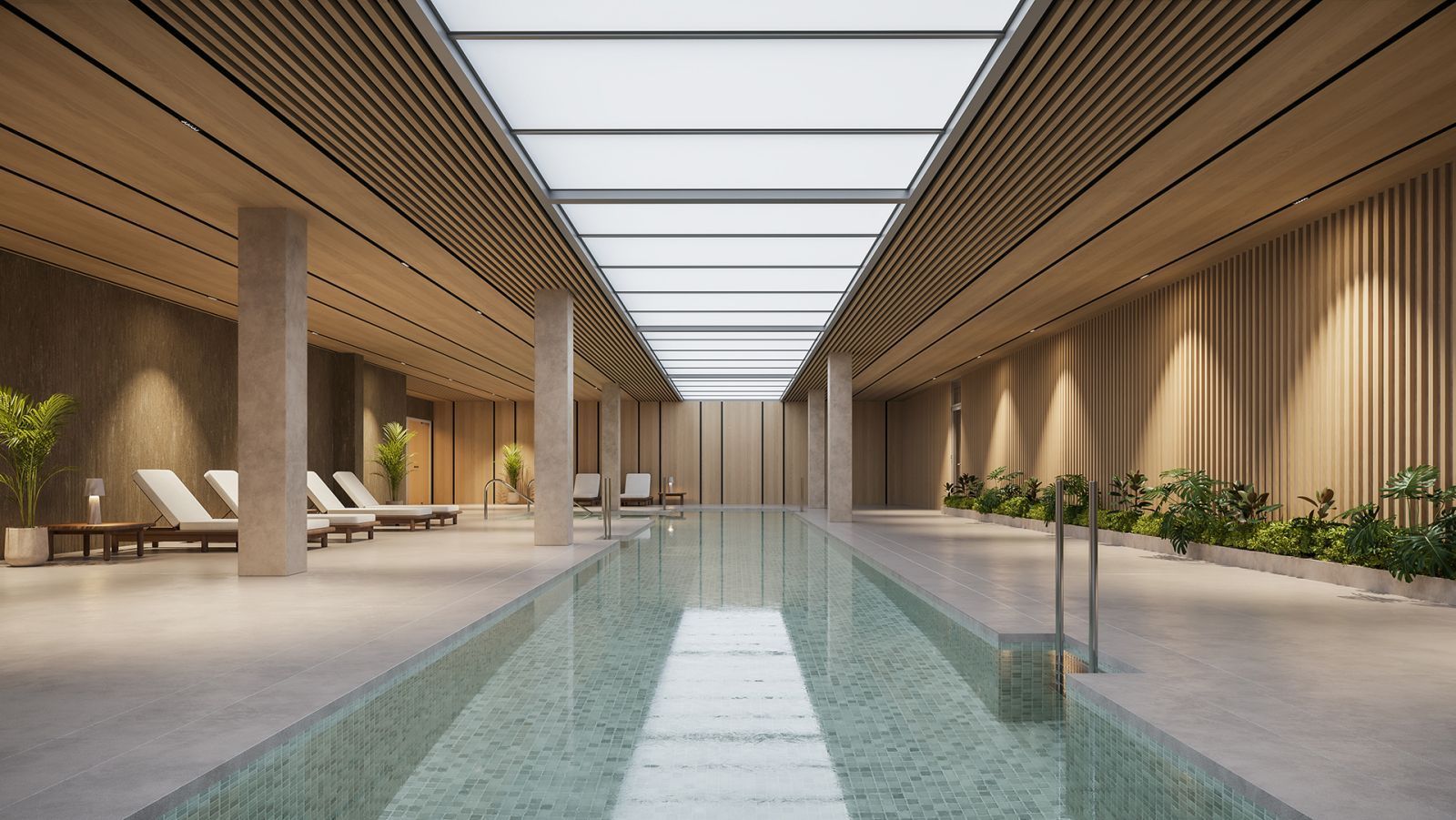 Luxe binnenzwembad met ligstoelen en houten details.