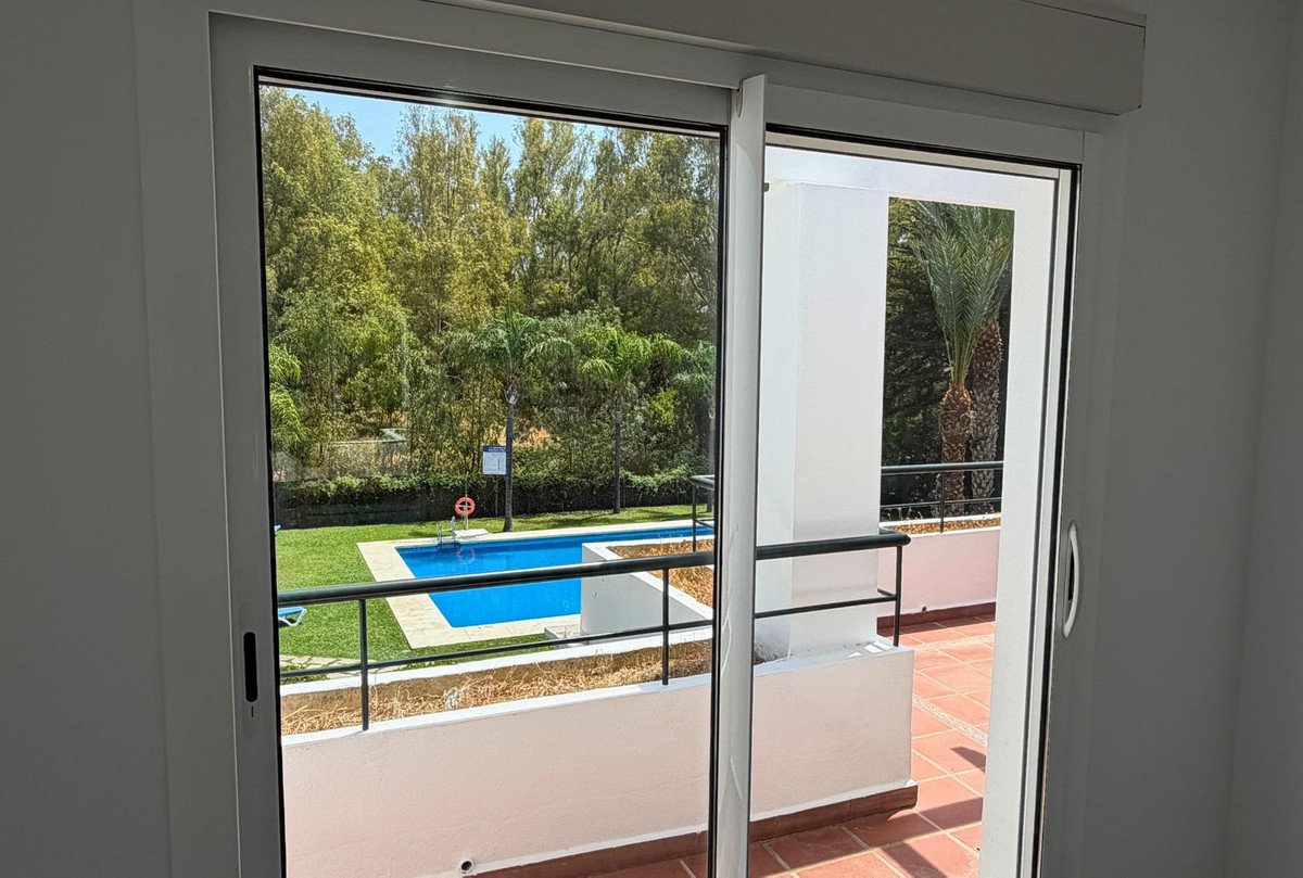 2 Bed Penthouse in Nueva Andalucía in Nueva Andalucía, Penthouse