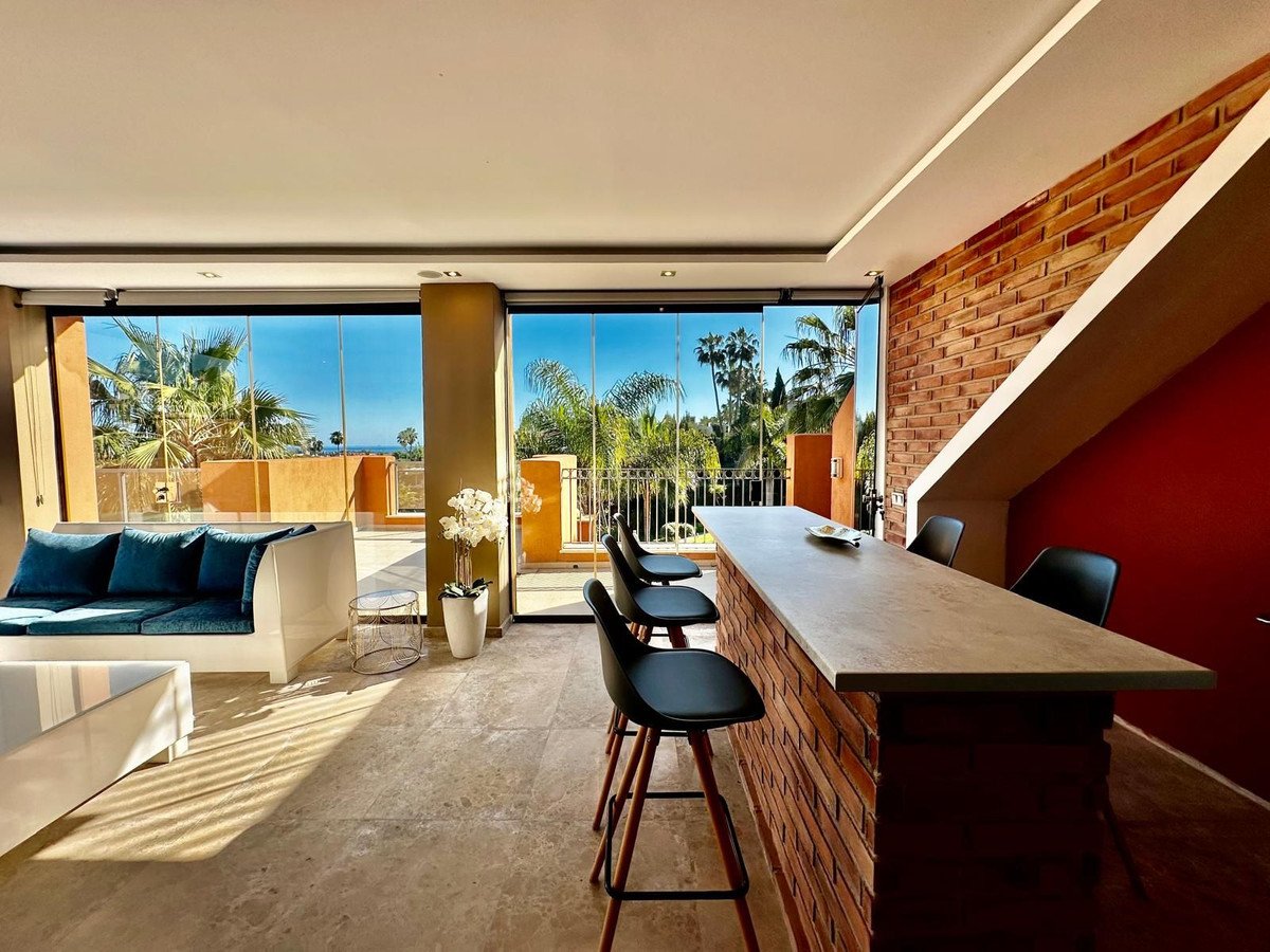 23 photo