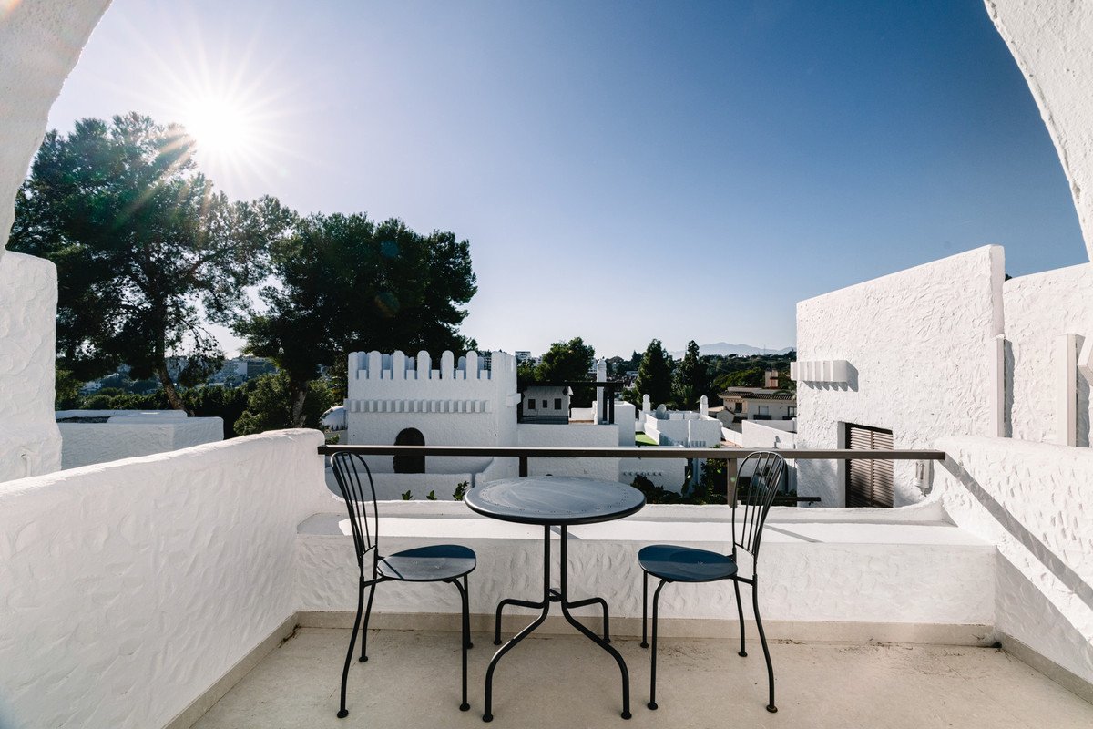 3 Bed بنتهاوس Duplex in Nueva Andalucía في Nueva Andalucía, بنتهاوس دوبلكس