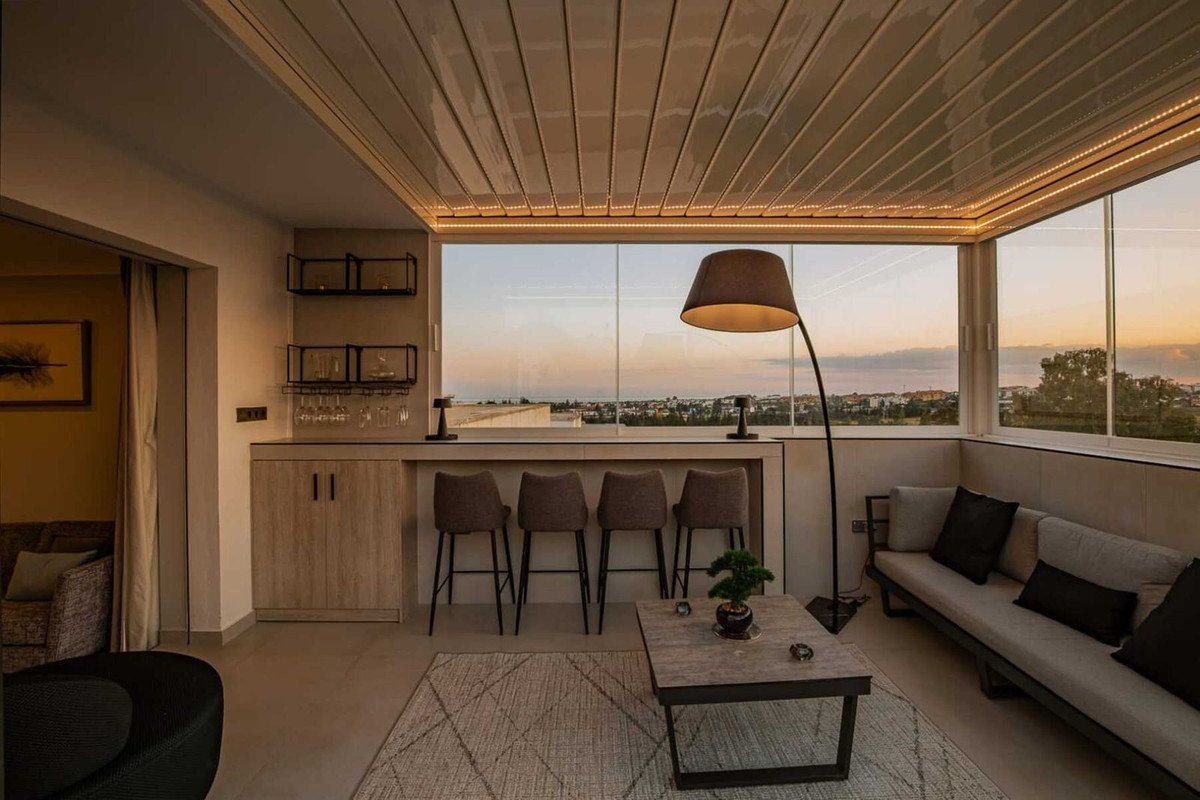 3 Bed بنتهاوس in Nueva Andalucía في Nueva Andalucía, بنتهاوس