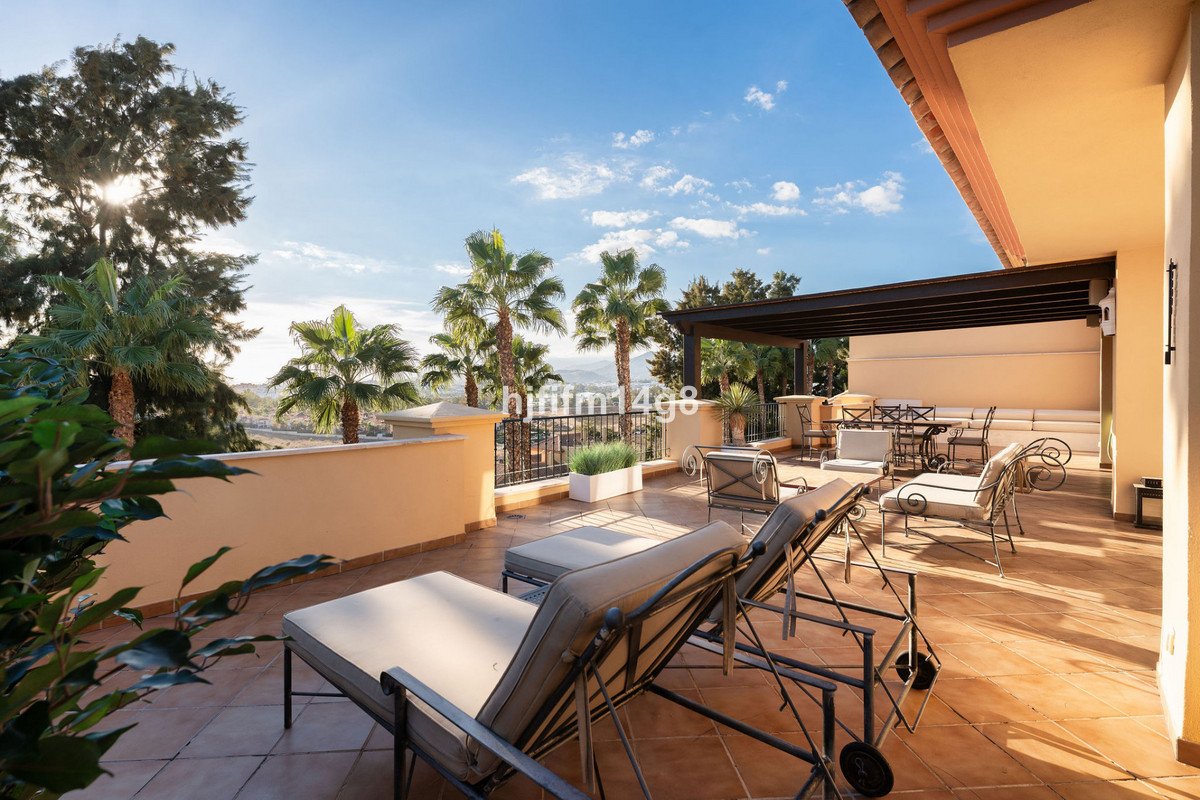 32 photo