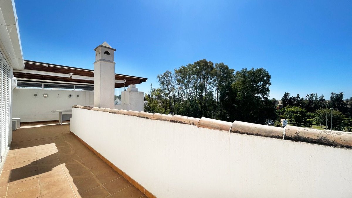 4 Bed بنتهاوس Duplex in Nueva Andalucía في Nueva Andalucía, بنتهاوس دوبلكس