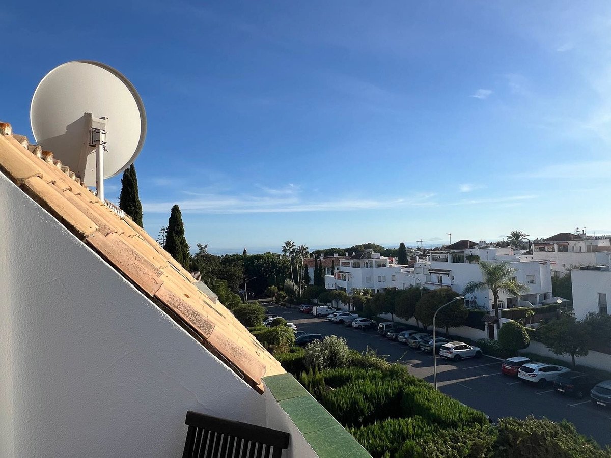3 Bed بيت مدينة in Nagüeles في Nagüeles, تاون هاوس