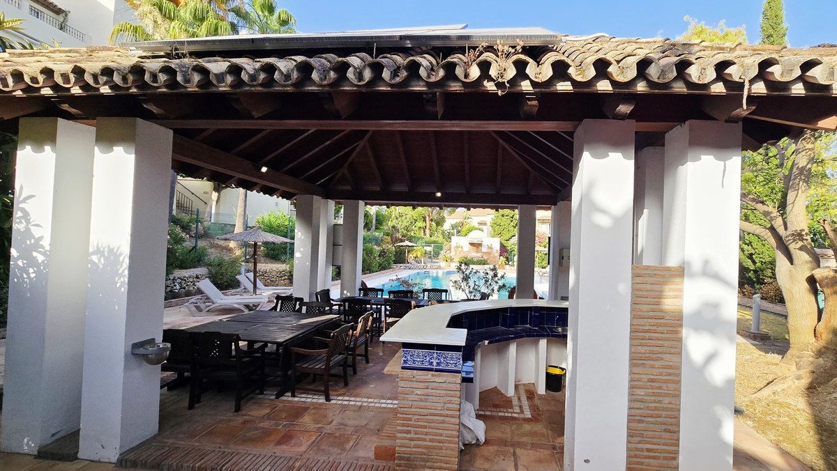 4 Bed Townhouse in Nueva Andalucía in Nueva Andalucía, Townhouse