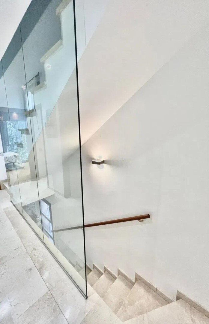 26 photo