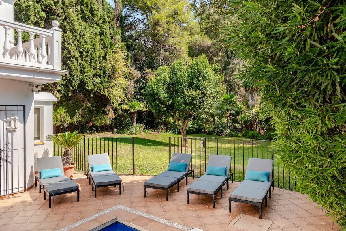 4 Bed Önálló villa in Nagüeles -ben Nagüeles, Családi Ház