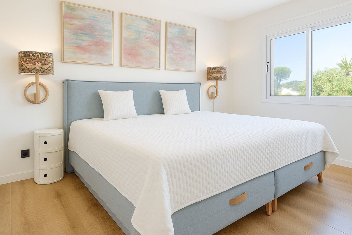 4 Bed Dvojdom in Nueva Andalucía