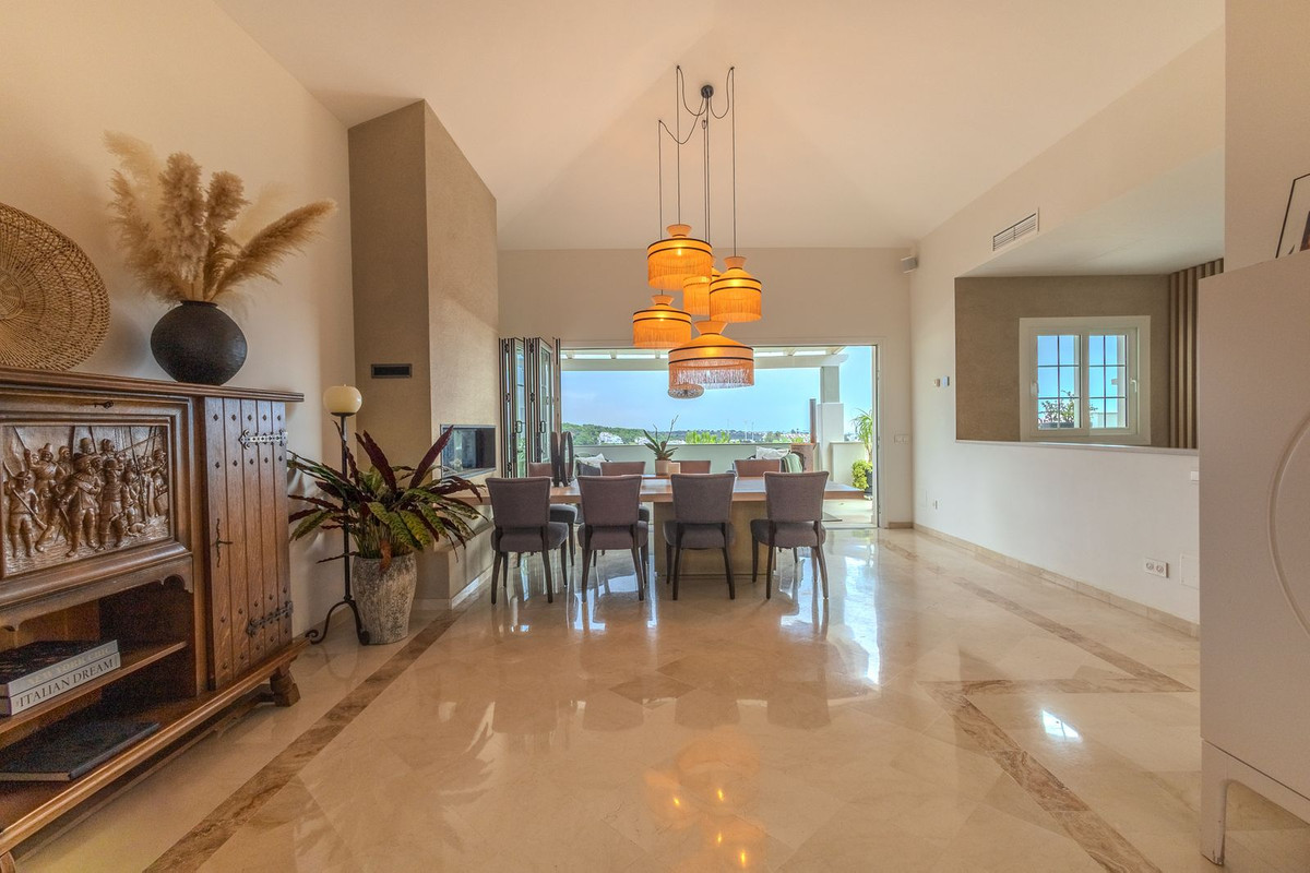 4 Bed منزل شبه منفصل in Nueva Andalucía في Nueva Andalucía, منزل شبه منفصل