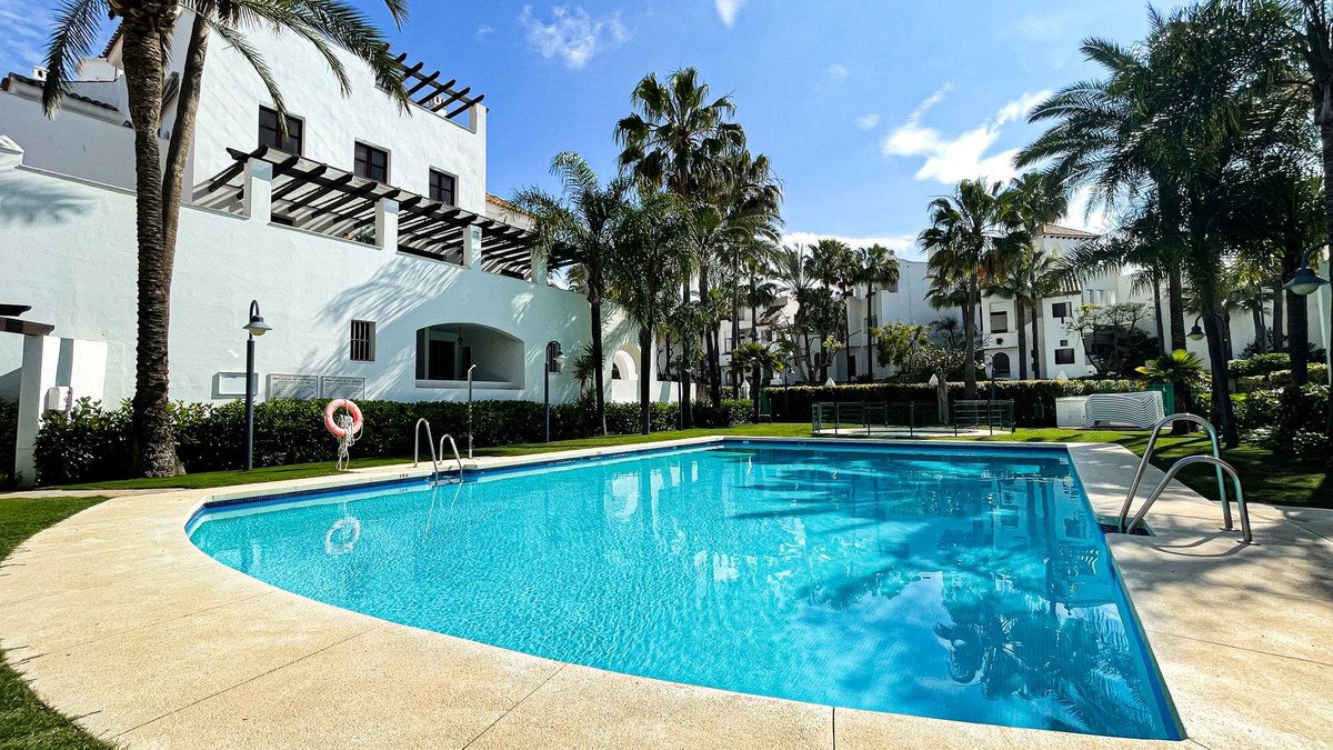 2 Bed Ground Floor Apartment in Puerto Banús in Puerto Banús, 