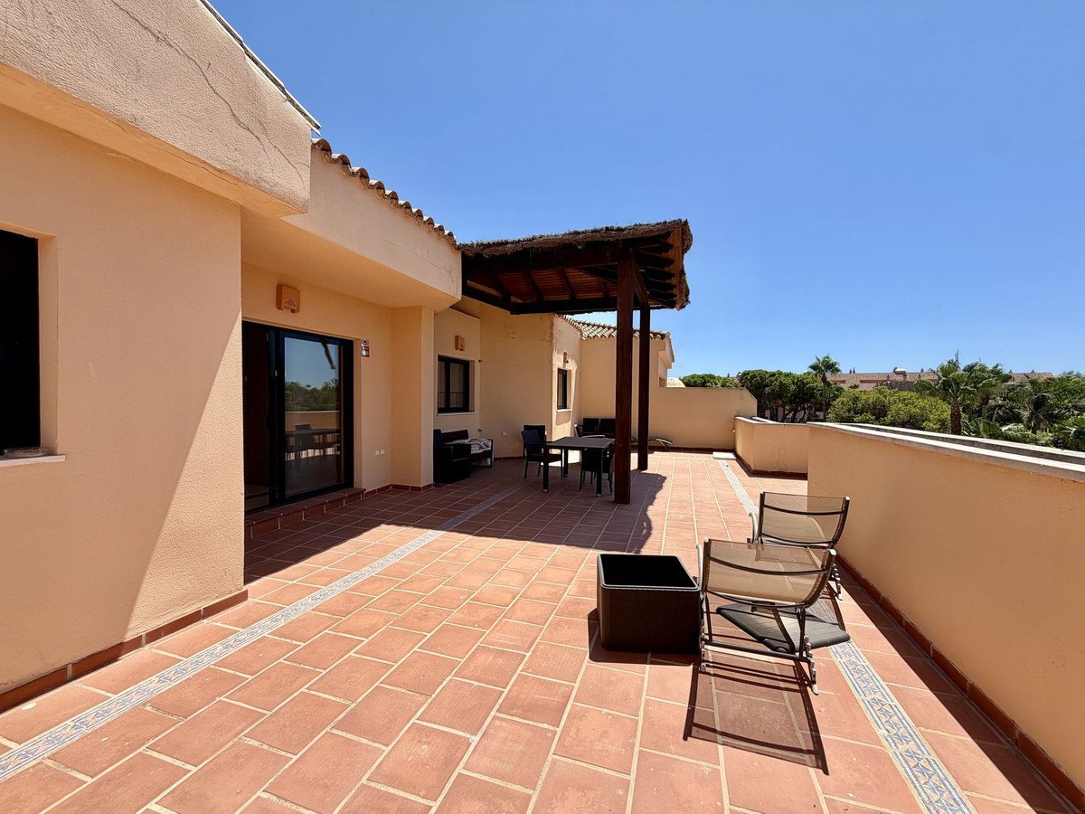 2 Bed Top Floor Apartment in Puerto Banús in Puerto Banús, Apartment