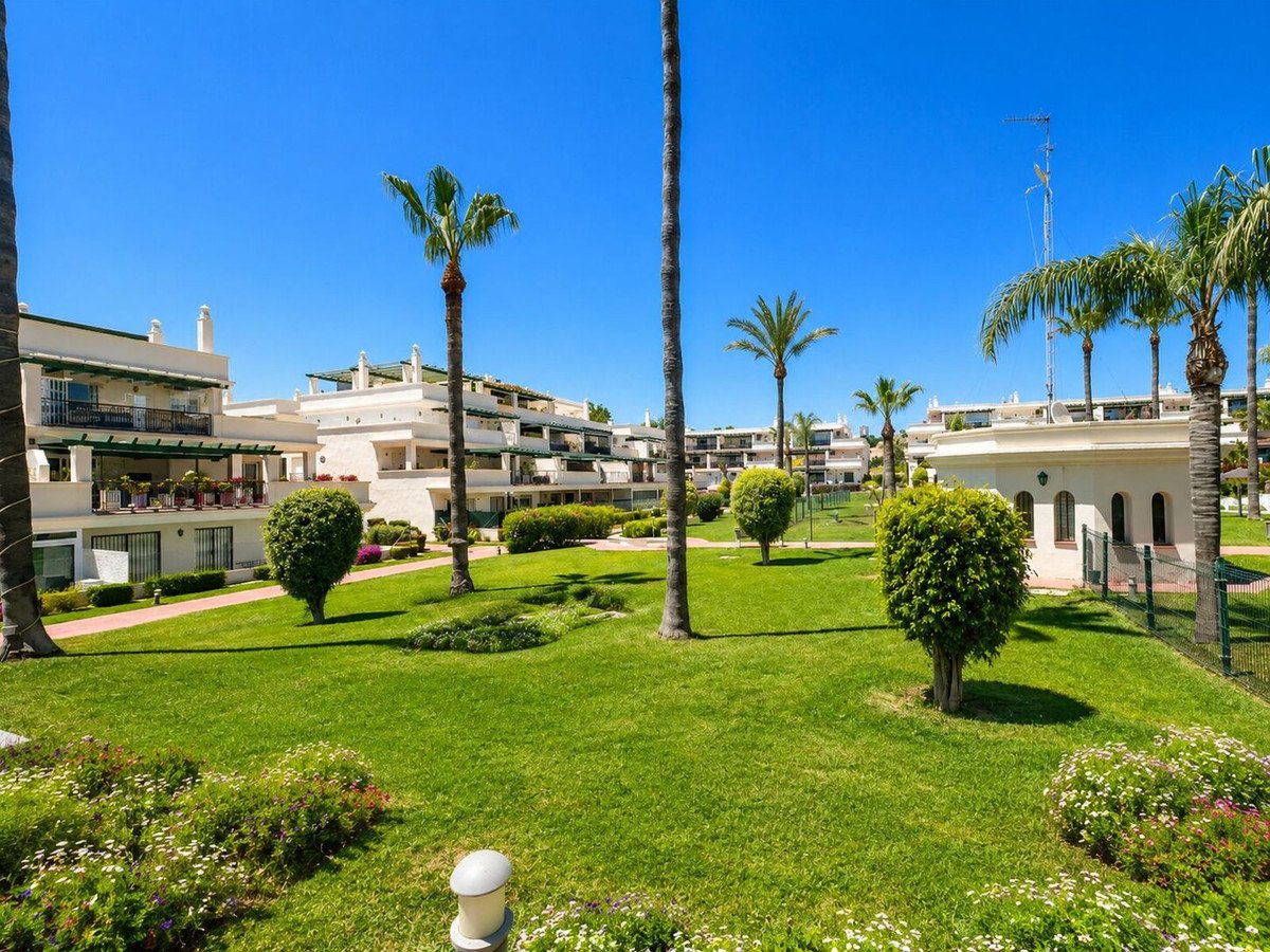 2 Bed Apartament na parterze in Puerto Banús w Puerto Banús, Mieszkanie