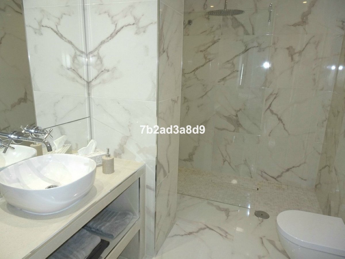 3 Bed Middle Floor Apartment in Nueva Andalucía in Nueva Andalucía — Apartment