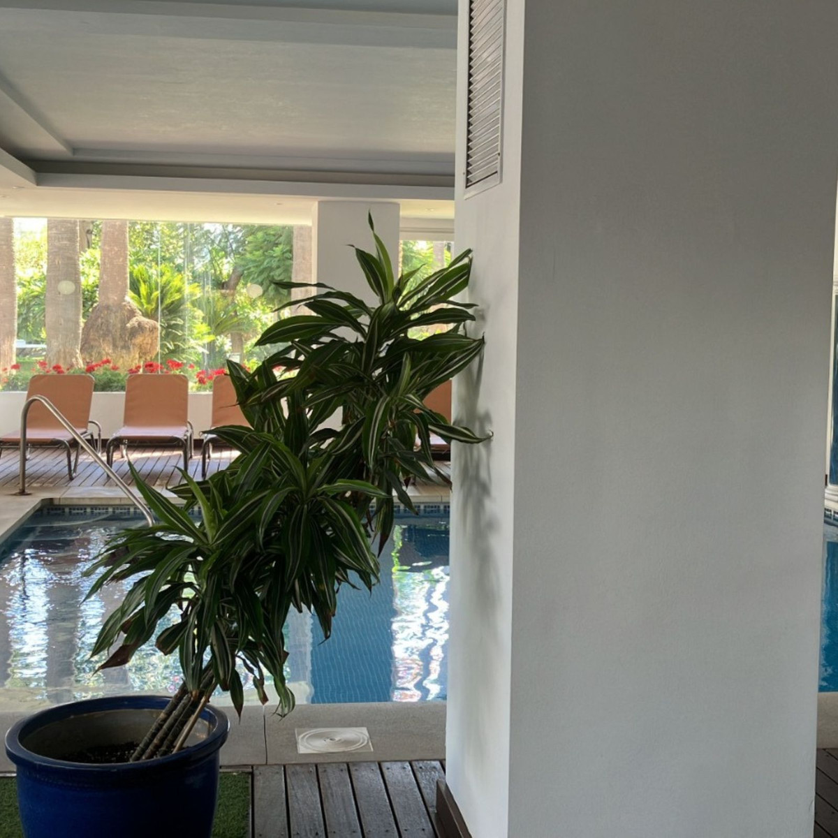 3 Bed شقة في الطابق الأرضي in Puerto Banús في Puerto Banús, شقة