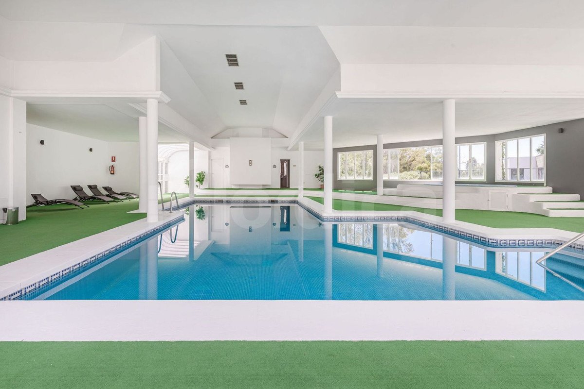 3 Bed شقة في الطابق الأرضي in Nueva Andalucía في Nueva Andalucía, 