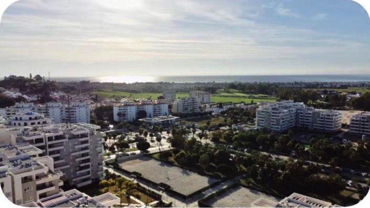 3 Bed Tussenverdieping Appartement in Nueva Andalucía in Nueva Andalucía, 