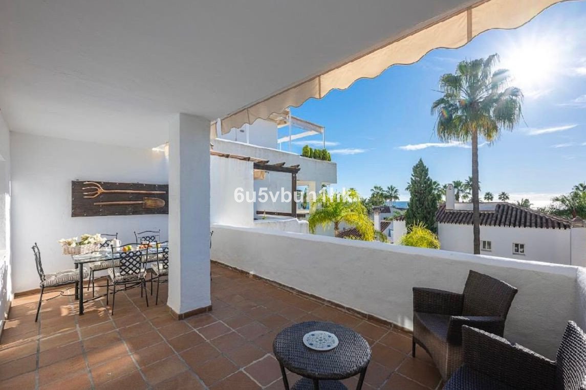 4 Bed Begane Grond Appartement in Bahía de Marbella in Bahía de Marbella, Appartement