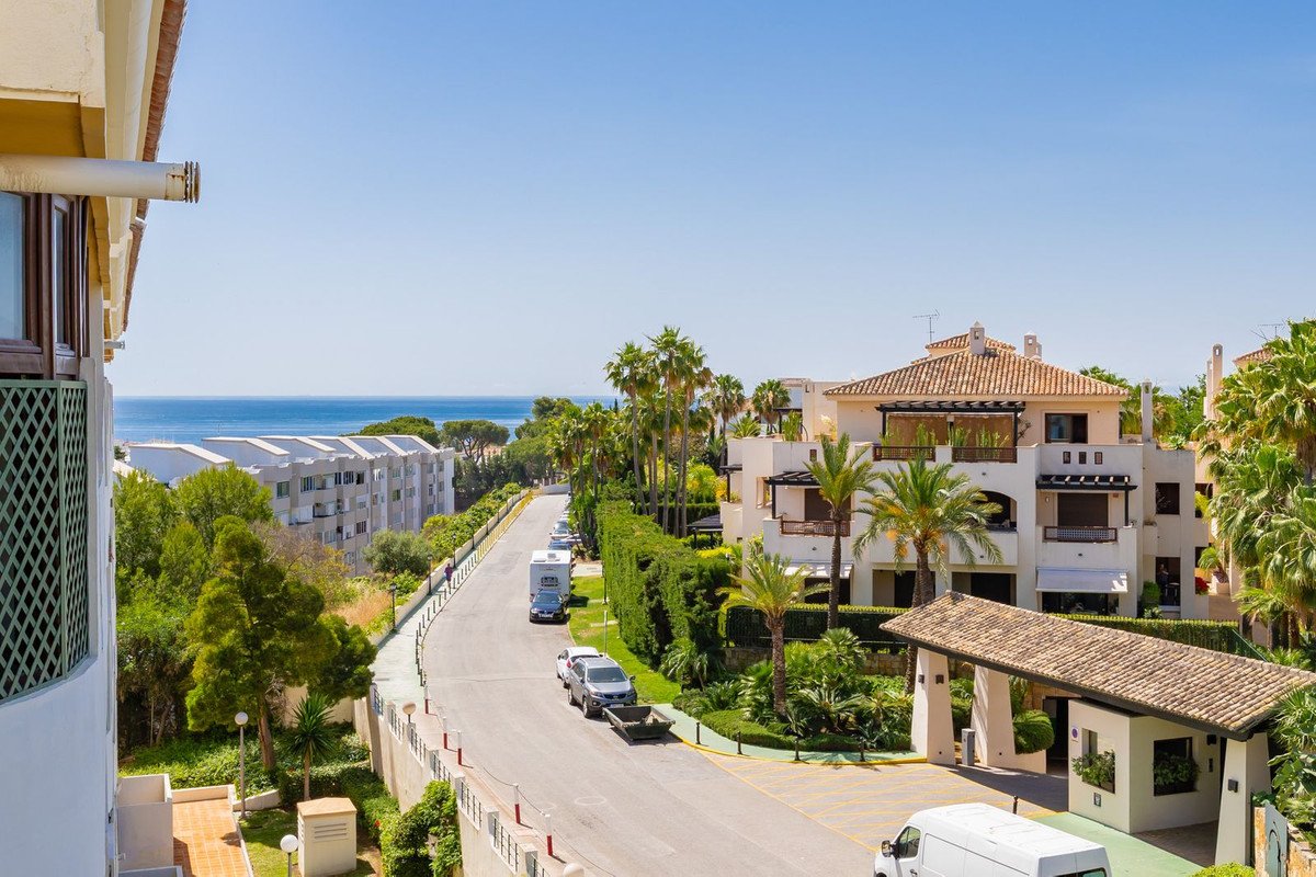 04 photo